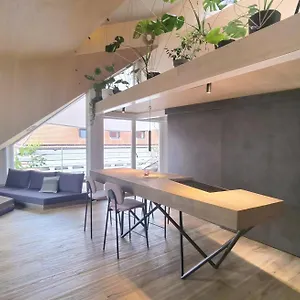 https://penthouse-view-in-town.hotels-in-ljubljana.com